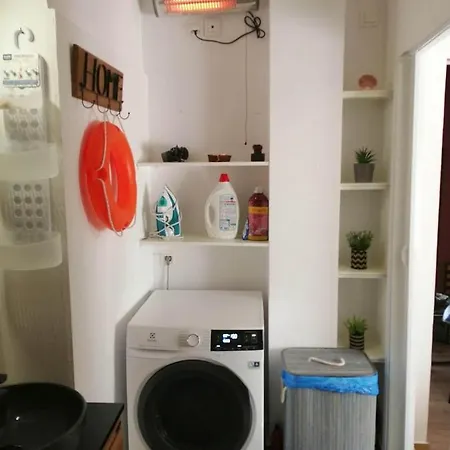 Nikoletta's 2 Apartament Corfu (city)